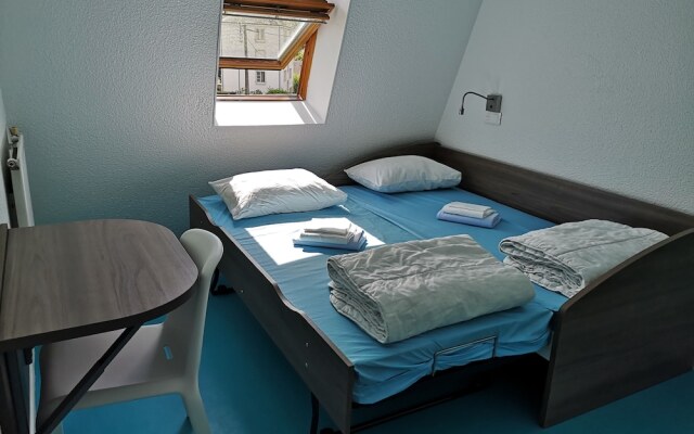 Auberge de Jeunesse Orléans Centre Ville - Hostel