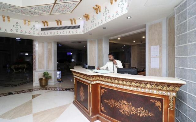 Orient Taj Hotel &Resort