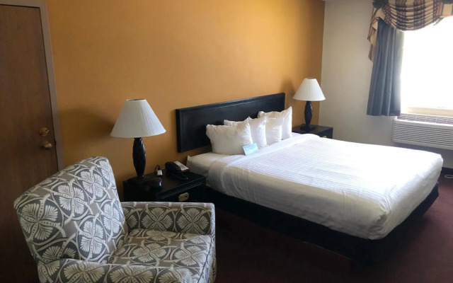 White Lake Inn And Suites