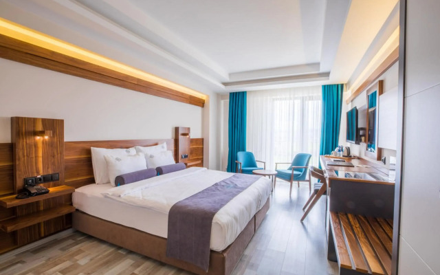 Karpalas City Hotel & Spa