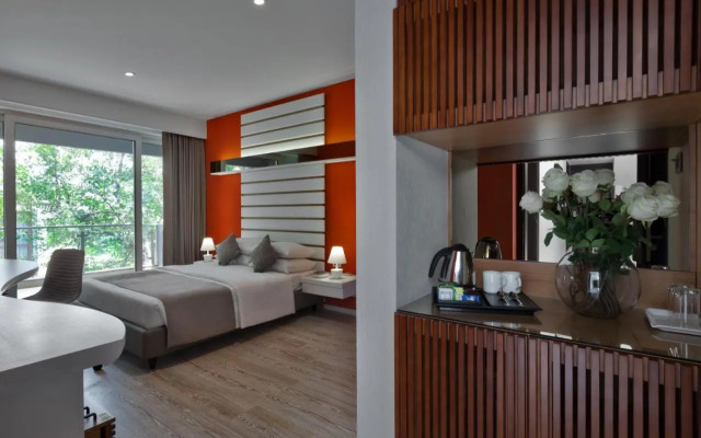 The Atara Near Golf Course Road