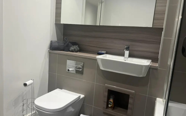 Riverside Retreat in Barking