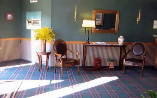 Whitman Motor Lodge