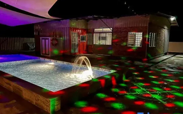 The Rina Homestay• Private Pool • Karaoke • BBQ