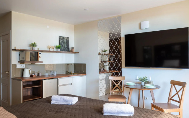 Sandro Palace na Lesnoy (Sandro Pelas)