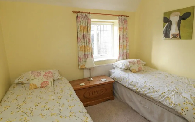 Howe Green Cottage