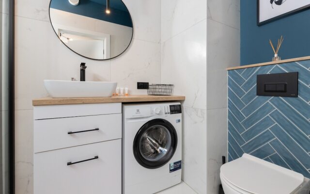 Studio Fahrenheit in Gdańsk by Renters