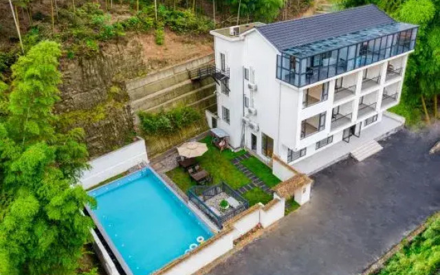 Anji Yunleige Starry Sky Pool Holiday Homestay