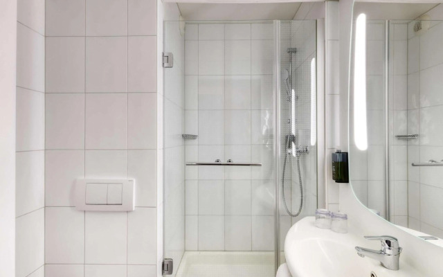 ibis Zurich City West