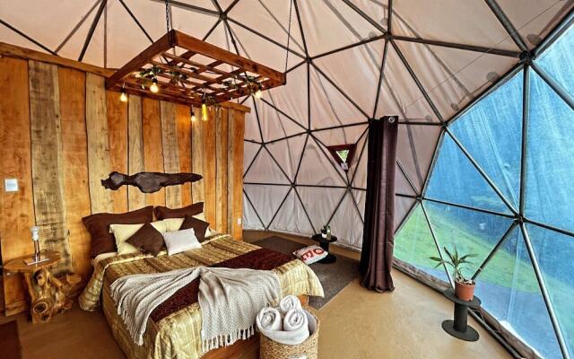 Poas Volcano Observatory Lodge & Glamping