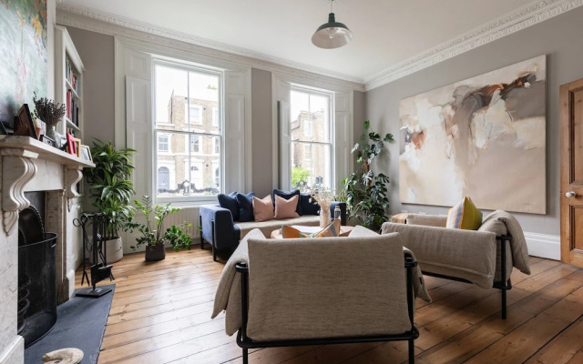 Englefield Road by Onefinestay