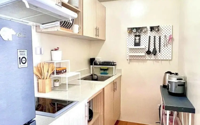 Seawind Condo 2 BR Facing Samal View