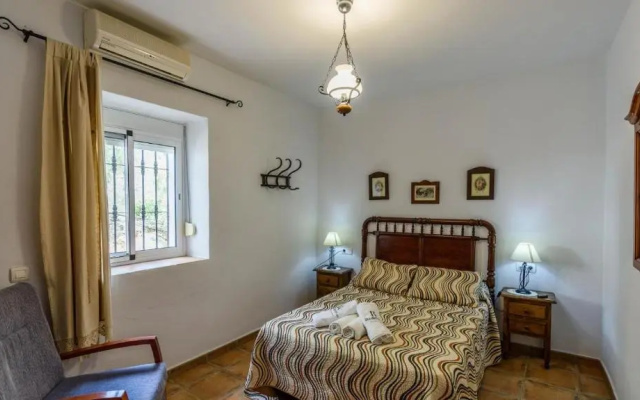 Cortijo los Valles Alozaina by Ruralidays