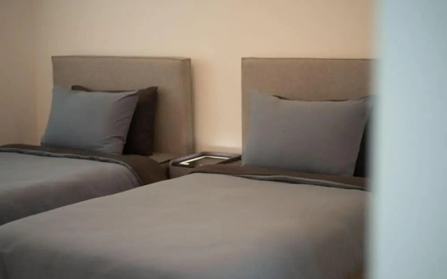 Poolstory 6 pool villa