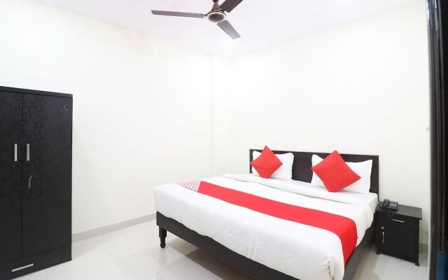 OYO 49097 Comfort Palace