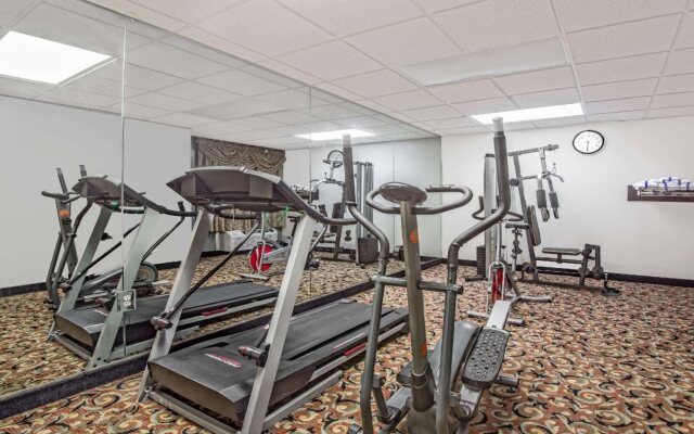 Baymont by Wyndham Boston Heights/Hudson