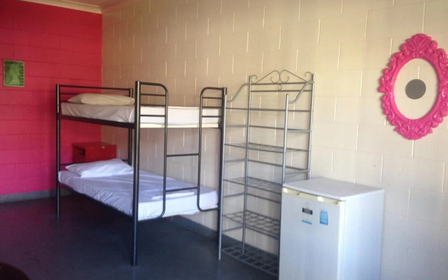 Adventurers Resort - Hostel