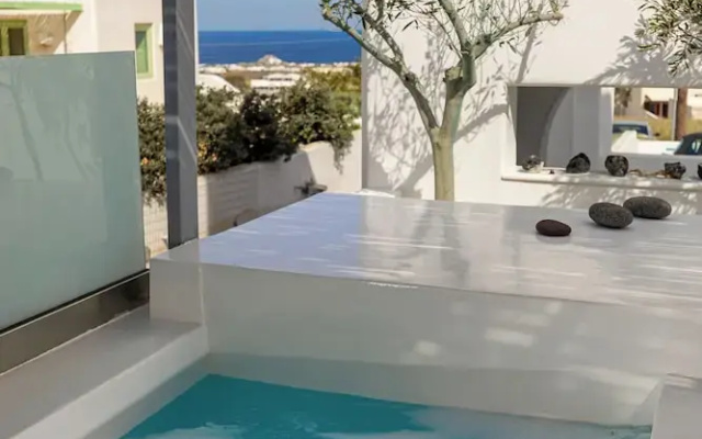 New Lux Misilia Suite & Prive Jacuzzi
