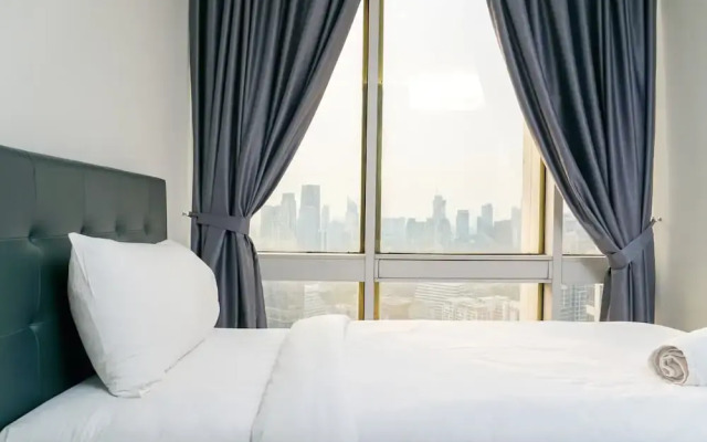 Stunning 2BR at The Empyreal Condominium Epicentrum Apartment