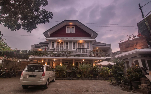 Boutique B21 Malang, Azana Hotels Collection