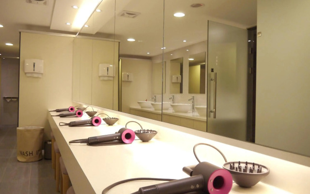 Eastin Taipei Hotel