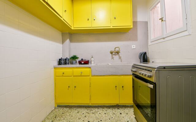 Athenian sunny apartment