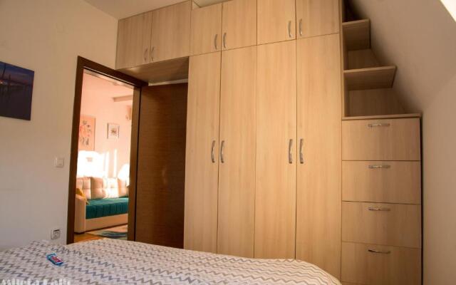 Sunny 412 apartment