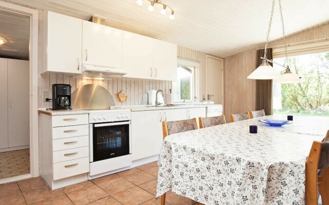 Quaint Holiday Home in Dannemare With Whirlpool