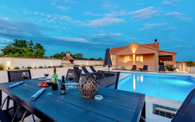 Villa Jenny