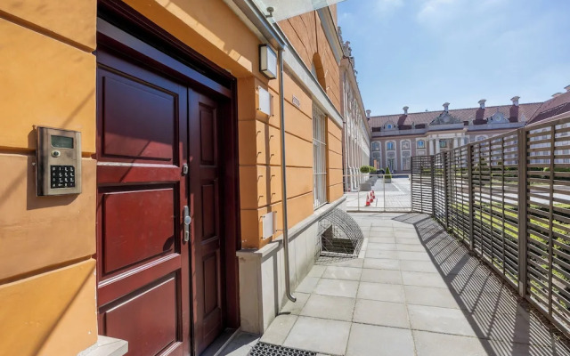 Studio in the Old City by Renters