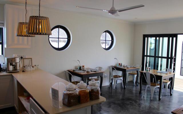 Whale Rock Luxury Lodge