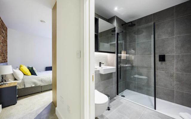 Luxurious Apartments in LONDON, SK