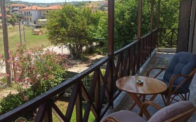 FAMILY'S HOUSE Near The Beach