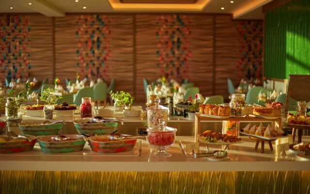 Gran Hotel Atlantis Bahia Real G.L.