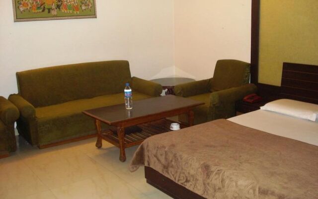 Hotel Surpin Palace