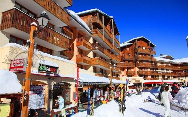 Le Chalet Club