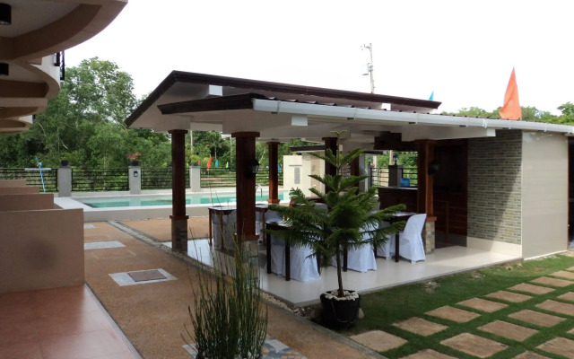 Greenfields Tourist Inn