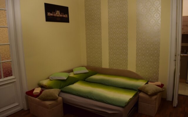 Orient Deluxe Apartments