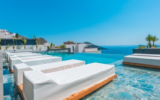 Villa Supernova