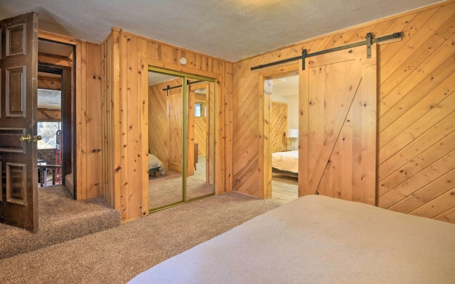 Luxe Escape w/ Decks, Mtn Views, Game Room!