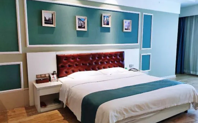 Qinyuan Zhixuan Hot Spring Hotel