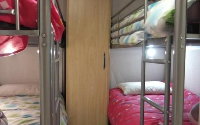 Appartement Gourette, 1 pièce, 6 personnes - FR-1-400-38