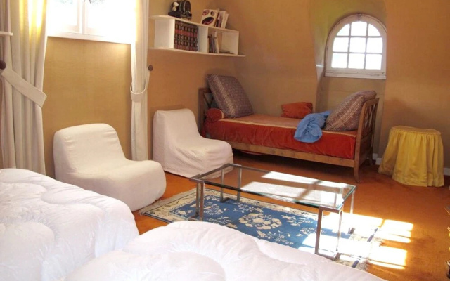 House With 3 Bedrooms in Plounévez-lochrist, With Furnished Garden and