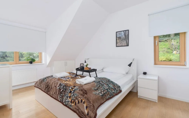 Beautiful House Korzkiew by Renters