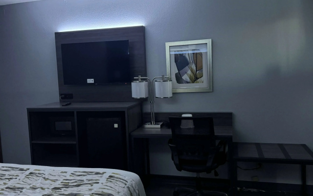 Baymont By Wyndham Dayton North