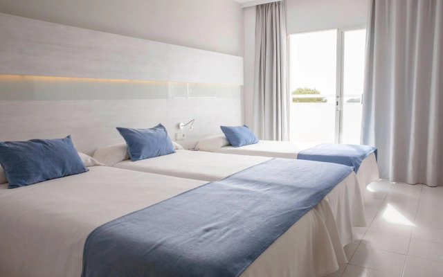 Gavimar Ariel Chico Hotel and Apartments