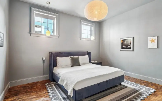 The Mary Beth Hotel & Gallery