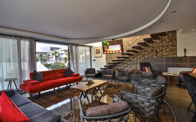Villa Ayuda Luxury 3 Bed Spa Retreat