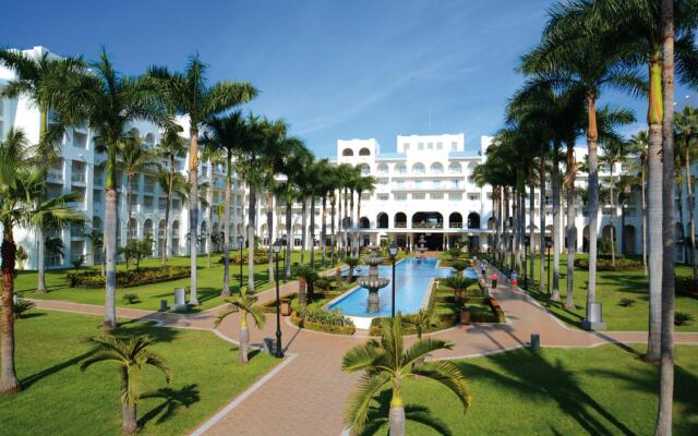 Hotel Riu Jalisco - All Inclusive