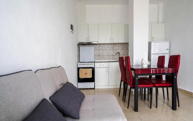 Apartment Dimitra Nea Karvali